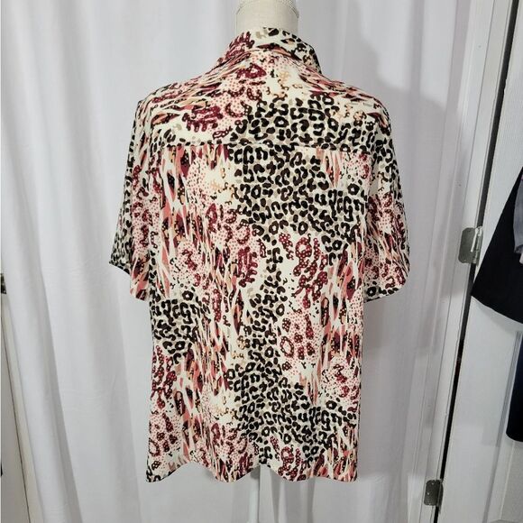 Donnkenny plus size women's animal print blouse - Picture 3 of 10